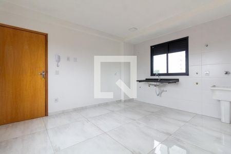 Sala, Cozinha e área de serviço de apartamento para alugar com 1 quarto, 33m² em Penha de França, São Paulo