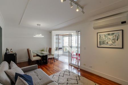 Sala de apartamento para alugar com 3 quartos, 98m² em Moema, São Paulo