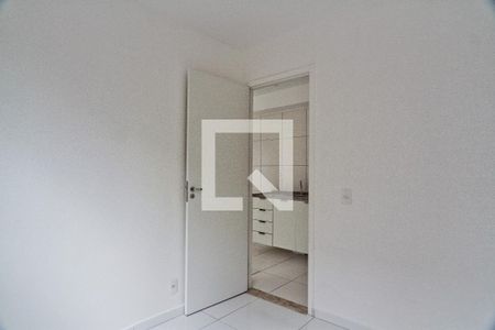 Quarto 2 de apartamento para alugar com 2 quartos, 38m² em Jardim Bandeirantes, São Paulo