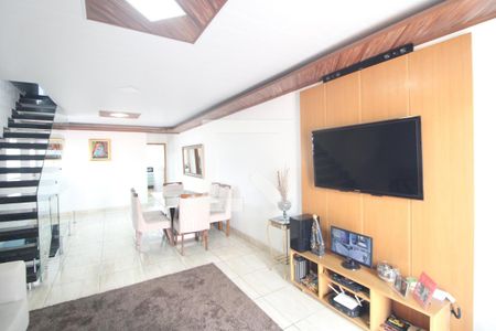 Sala de casa à venda com 3 quartos, 300m² em Vila dos Andradas, São Paulo