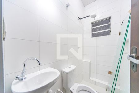 Banheiro  de casa para alugar com 1 quarto, 55m² em Jardim Cristiane, Santo André