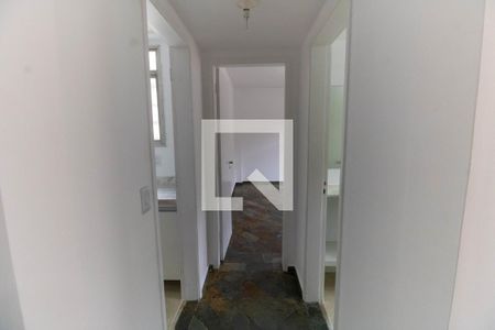 Corredor  de apartamento para alugar com 1 quarto, 55m² em Centro, Niterói