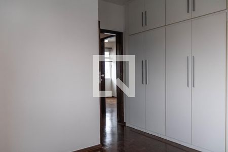 Quarto 1 de apartamento para alugar com 2 quartos, 80m² em Alto Barroca, Belo Horizonte