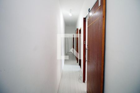 Sala - Corredor de apartamento para alugar com 3 quartos, 75m² em Vista Alegre, Rio de Janeiro