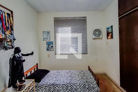 Quarto 1 de casa à venda com 5 quartos, 300m² em Vila Monumento, São Paulo