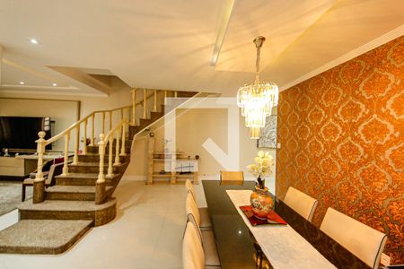 Casa à venda com 5 quartos, 300m² em Vila Zelina, São Paulo