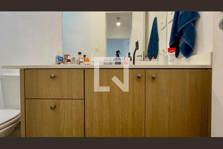 Banheiro de apartamento à venda com 3 quartos, 72m² em Pompeia, São Paulo