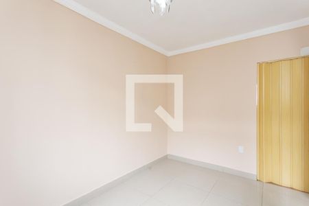 Sala de apartamento para alugar com 3 quartos, 55m² em Conjunto Residencial José Bonifácio, São Paulo