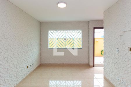 Sala de casa de condomínio à venda com 2 quartos, 55m² em Parada Xv de Novembro, São Paulo