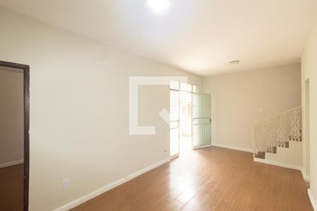 Sala de casa para alugar com 2 quartos, 200m² em Campo Grande, Rio de Janeiro