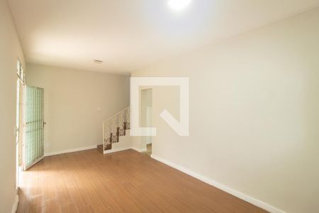 Sala de casa para alugar com 2 quartos, 200m² em Campo Grande, Rio de Janeiro