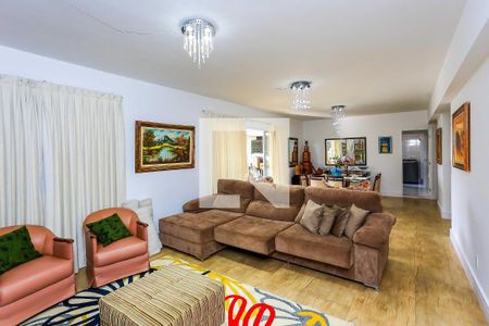 Apartamento para alugar com 3 quartos, 234m² em Jardim Arpoador, São Paulo