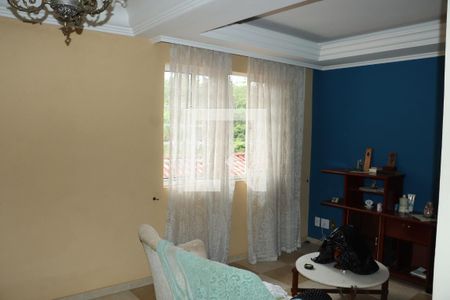 Casa para alugar com 3 quartos, 630m² em Jardim Santa Paula, Cotia