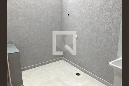 Casa à venda com 3 quartos, 116m² em Jardim Alzira, São Paulo