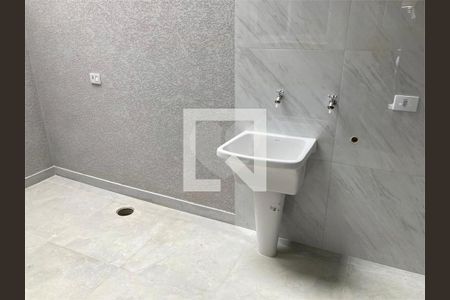 Casa à venda com 3 quartos, 116m² em Jardim Alzira, São Paulo