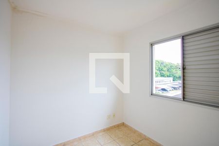 Quarto 2 de apartamento para alugar com 2 quartos, 49m² em Cidade São Jorge, Santo André