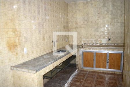 BanheiroCozinha de casa para alugar com 2 quartos, 187m² em Providência, Belo Horizonte