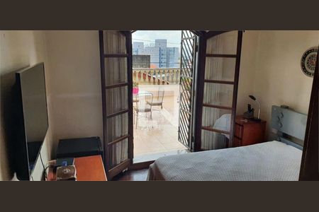 Casa à venda com 3 quartos, 120m² em Cupecê, São Paulo