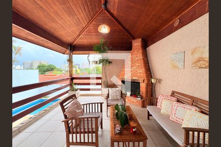 Lounge de casa para alugar com 5 quartos, 420m² em Jardim das Samambaias, Jundiaí