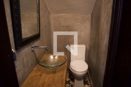Lavabo de casa para alugar com 2 quartos, 160m² em Pinheiros, São Paulo