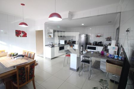 Cozinha de casa à venda com 5 quartos, 350m² em Jardim Riacho das Pedras, Contagem