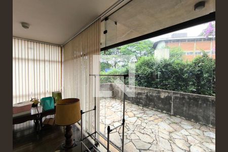 Sala de casa à venda com 4 quartos, 780m² em Chácara Urbana, Jundiaí