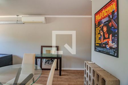 Sala de apartamento para alugar com 1 quarto, 55m² em Vila Ipiranga, Porto Alegre