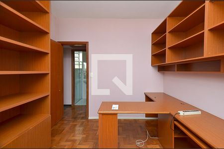 Quarto 1 de apartamento para alugar com 1 quarto, 130m² em Santo Antônio, Belo Horizonte