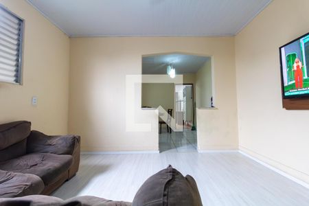 Sala de casa à venda com 4 quartos, 150m² em Vila Araguaia, São Paulo