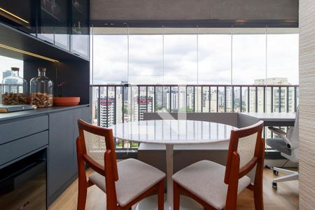 Sala de apartamento para alugar com 2 quartos, 47m² em Santo Amaro, São Paulo