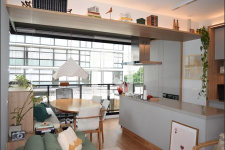 Sala de apartamento para alugar com 2 quartos, 67m² em Pinheiros, São Paulo