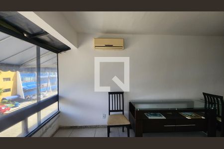 Sala de apartamento para alugar com 1 quarto, 60m² em Pituba, Salvador