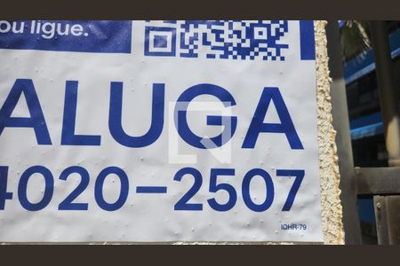 Placa Instalada de apartamento para alugar com 1 quarto, 60m² em Pituba, Salvador
