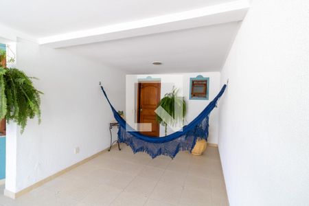 Garagem de casa à venda com 3 quartos, 154m² em Campo Novo, Porto Alegre