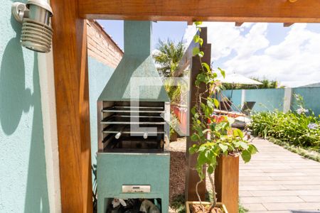 Churrasqueira de casa à venda com 3 quartos, 154m² em Campo Novo, Porto Alegre