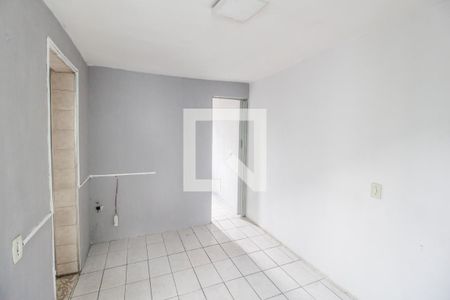 Sala  de casa para alugar com 2 quartos, 40m² em Conjunto Habitacional Presidente Castelo Branco, Carapicuíba