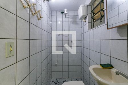 Banheiro de casa para alugar com 1 quarto, 32m² em Vila Marte, São Paulo