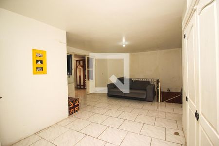 Sala 2 de casa para alugar com 6 quartos, 350m² em Nonoai, Porto Alegre