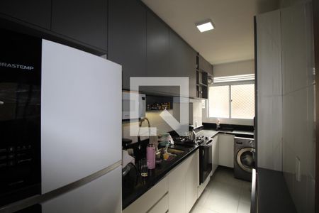 Cozinha de apartamento para alugar com 2 quartos, 42m² em Santa Fe, Porto Alegre