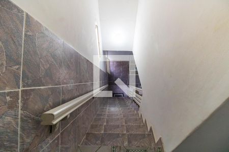 Escada  de casa à venda com 4 quartos, 327m² em Serra Grande, Niterói