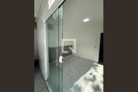 Quarto de apartamento para alugar com 1 quarto, 43m² em Recreio dos Bandeirantes, Rio de Janeiro