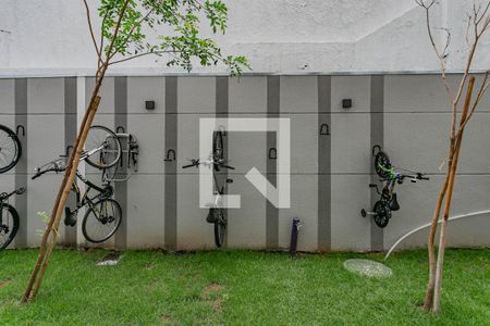 Bicicletário  de apartamento para alugar com 2 quartos, 37m² em Vila Dom Pedro I, São Paulo