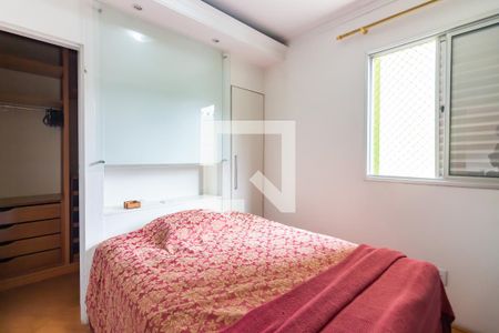 Quarto 1 de apartamento para alugar com 2 quartos, 65m² em Jaguaribe, Osasco