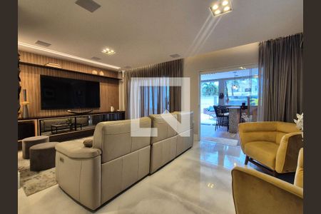 Sala  de casa de condomínio para alugar com 5 quartos, 400m² em Recreio dos Bandeirantes, Rio de Janeiro