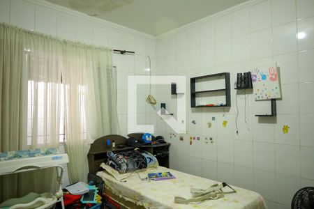 Quarto 2 de casa para alugar com 2 quartos, 60m² em Parque Guarani, São Paulo