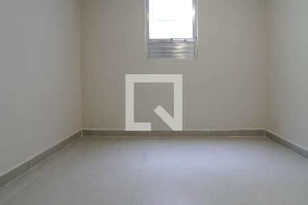 Quarto 1 de apartamento para alugar com 2 quartos, 47m² em Vila Industrial, Mogi das Cruzes