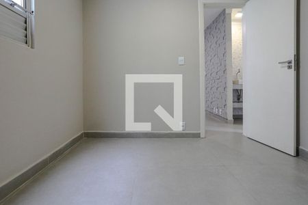 Quarto 1 de apartamento para alugar com 2 quartos, 47m² em Vila Industrial, Mogi das Cruzes