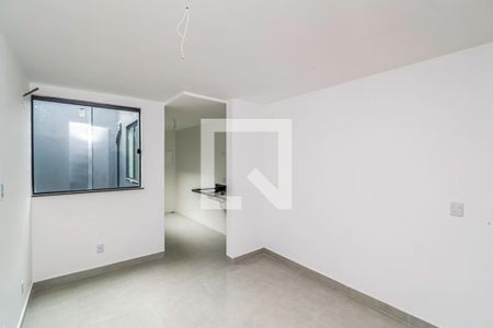 Sala de apartamento à venda com 2 quartos, 133m² em Penha, Rio de Janeiro