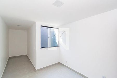 Quarto 1 de apartamento à venda com 2 quartos, 143m² em Penha, Rio de Janeiro