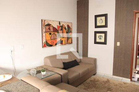 Sala e Cozinha de casa para alugar com 1 quarto, 34m² em Vila Jardim São Judas Tadeu, Goiânia